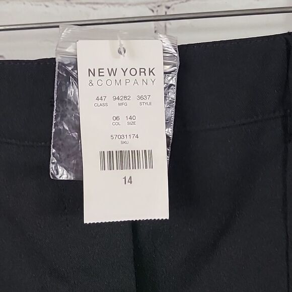 NWT New York & Company Solid Black Skirt Pockets Belt Loops A-Line Mini Uniform - Picture 2 of 7